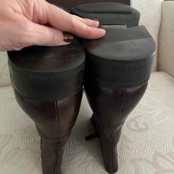Coach brown leather Sawyer calf boots – very gently loved. Great style! - Picture 8 of 11